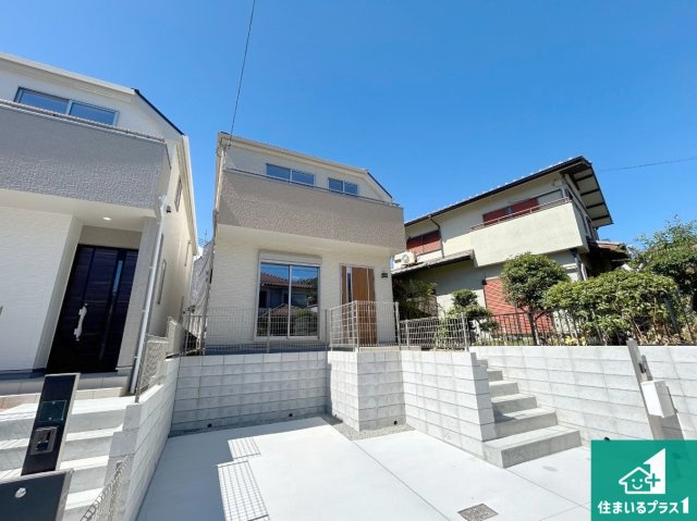 神戸市垂水区桃山台　新築一戸建ての外観|安心の10年保証！外観を美しく保ち、雨水で汚れを落とします！気になることがありましたら、お気軽にお問い合わせください！