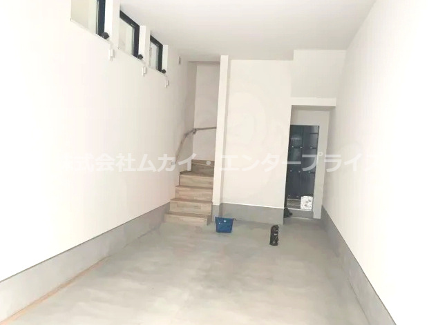 WEST SIDE UTSUBOの内装