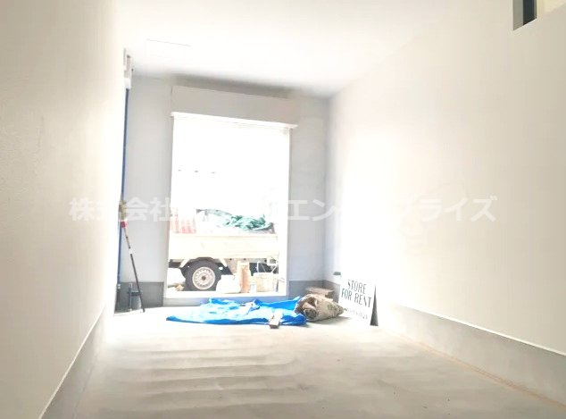 WEST SIDE UTSUBOの内装