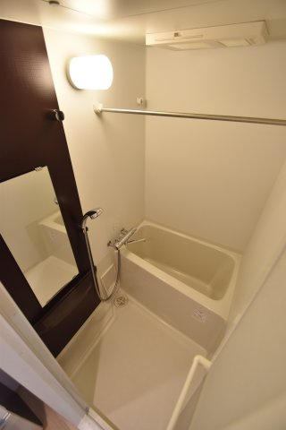 大阪市都島区東野田町１丁目の賃貸マンションの浴室