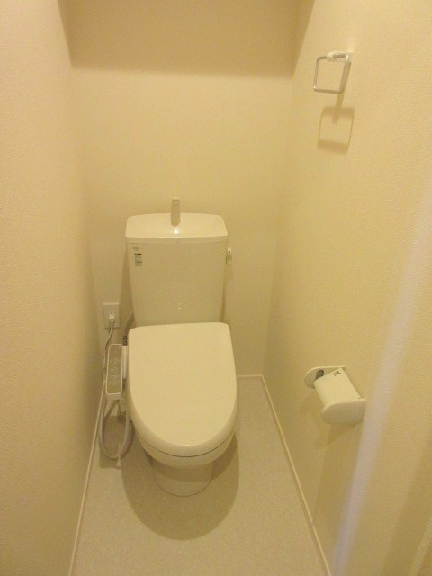 ＢＯＲＩＫＩ横浜みどり　B棟のトイレ|トイレにはもちろん洗浄便座を設置