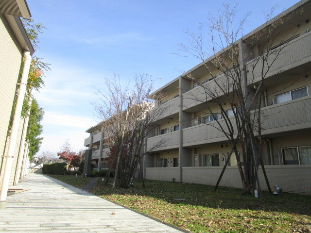 キュロコ玉川学園　東棟の外観