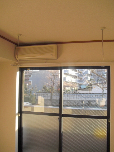 メゾンボナールのその他|雨の日に便利な室内物干しフック