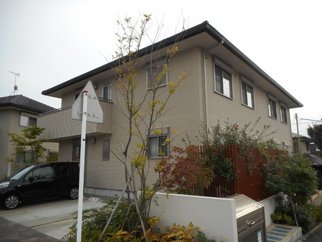 ＢＲＥＥＺＥ　ＣＯＵＲＴ　ＷＥＳＴの外観|太陽光発電システム導入　　旭化成ヘーベルメゾン