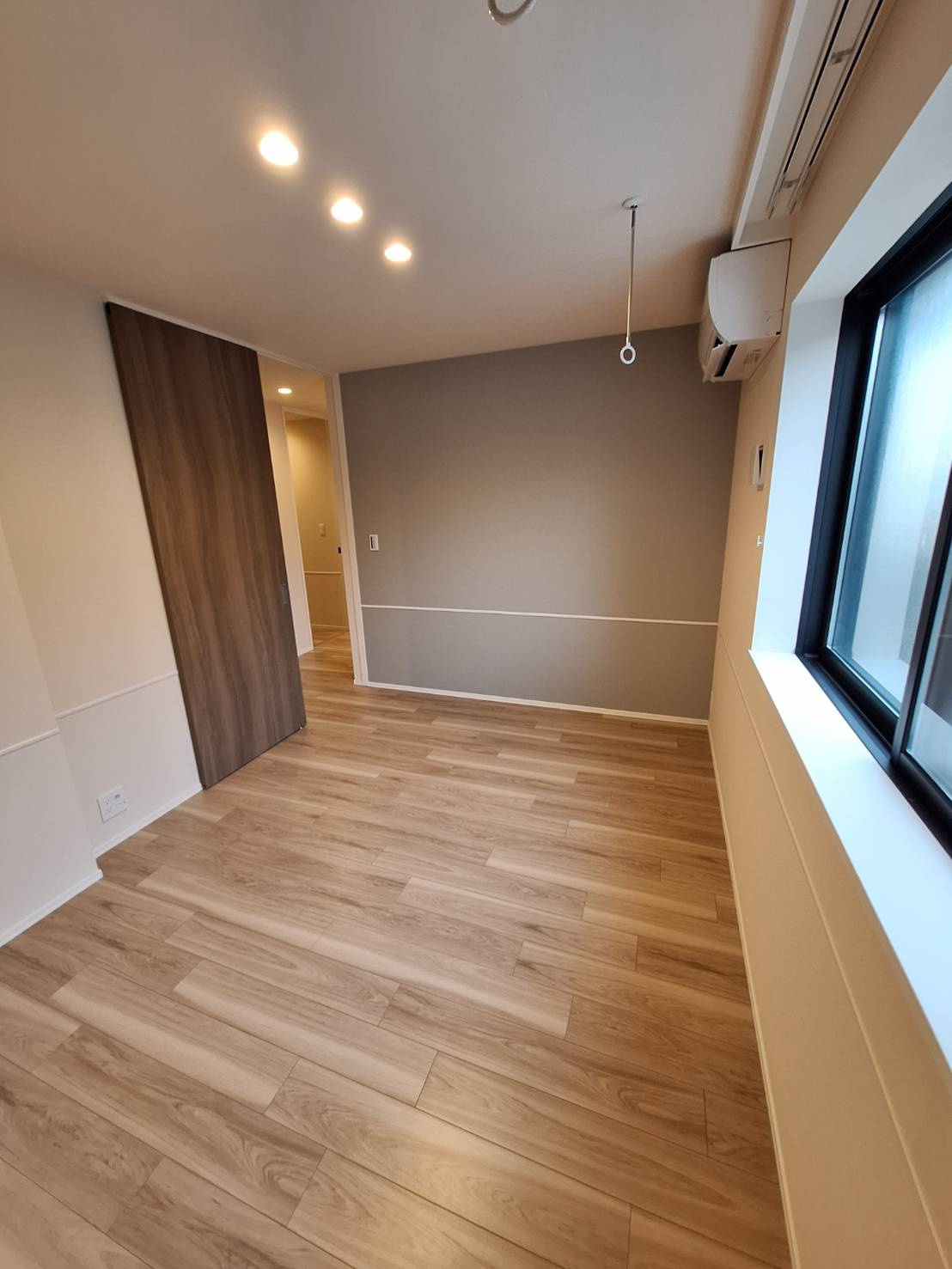 TWIN ROCKS　Nの内装