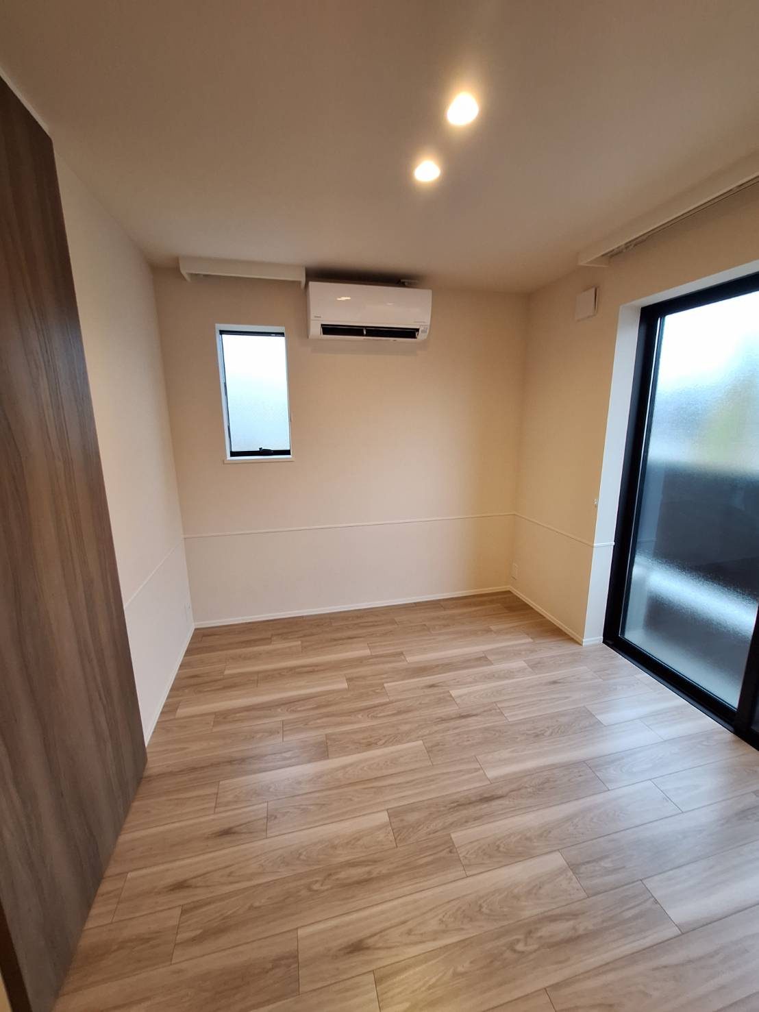 TWIN ROCKS　Nの居間・リビング