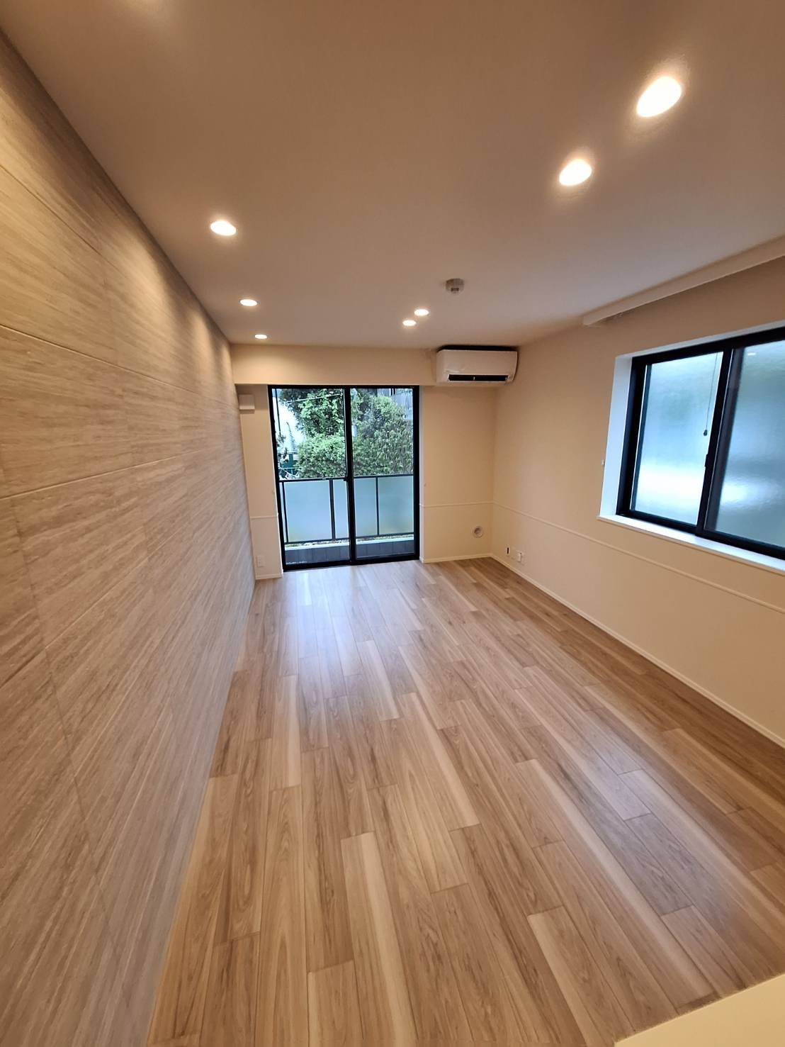 TWIN ROCKS　Nの居間・リビング