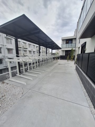 TWIN ROCKS　Nの駐車場