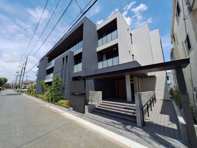 TWIN ROCKS　Nのエントランス