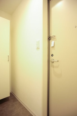 【玄関】 | Delica鳥栖 | 明るい玄関です※写真は類似です