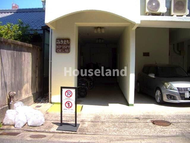 みきまちガーデンハイツのエントランス