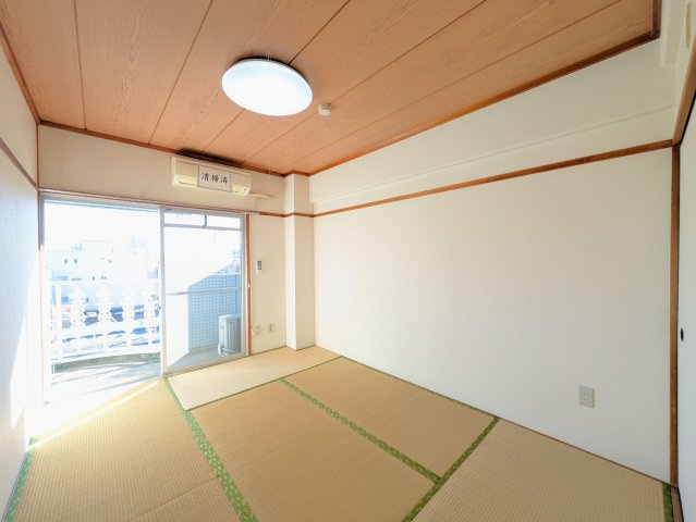 シードパレロイヤルの和室