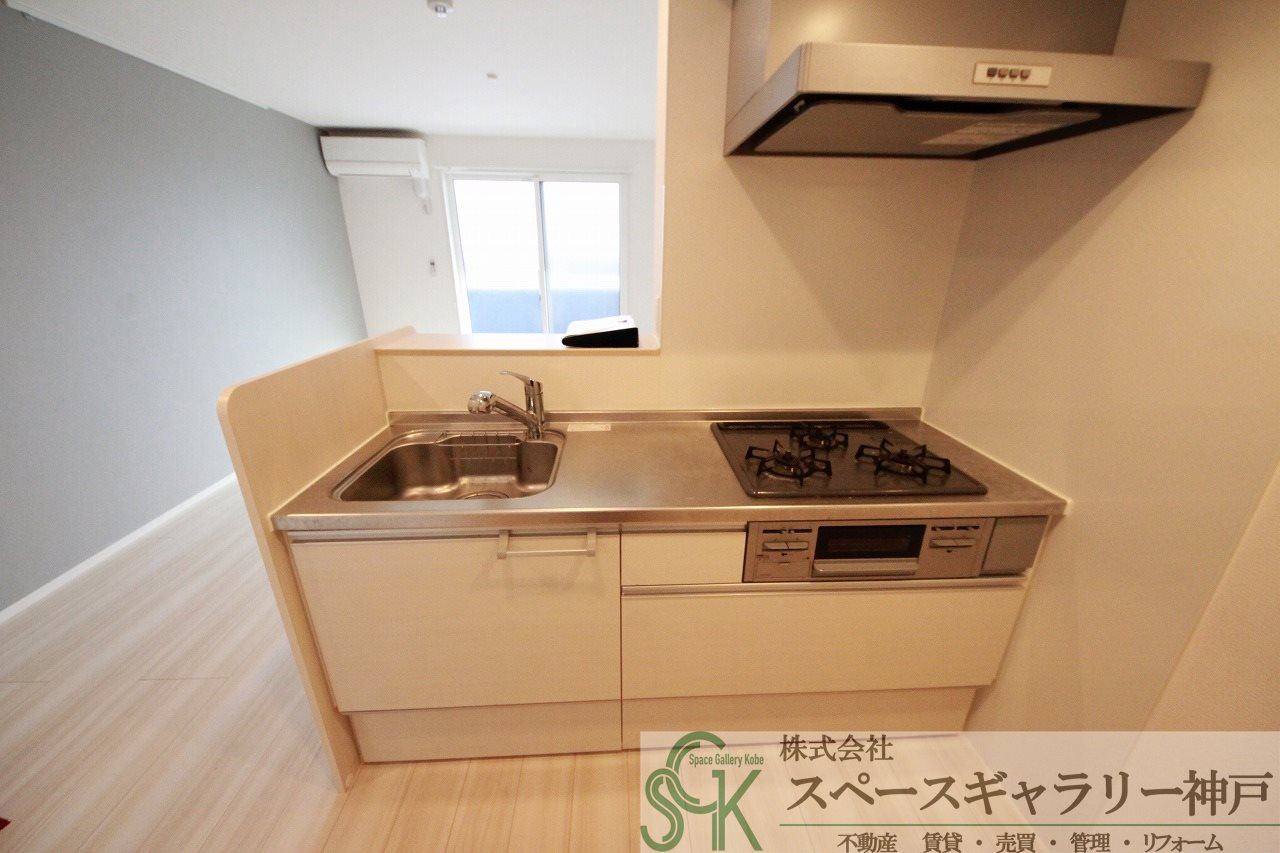 パレスバレイ五色山のキッチン|※お部屋により仕様が異なる場合があります。