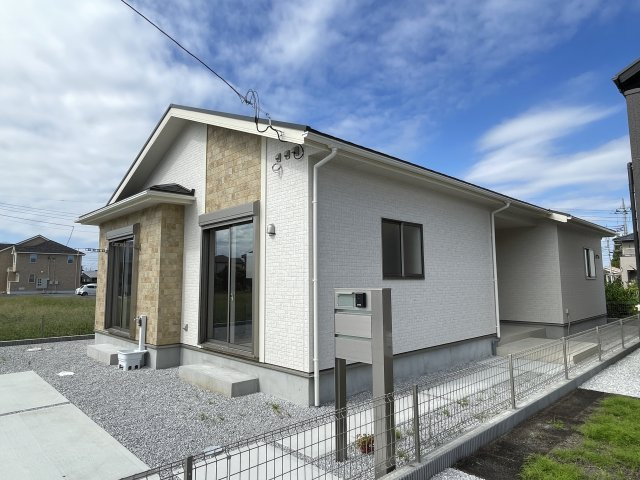 藤岡市下栗須（全3棟）1号棟の外観