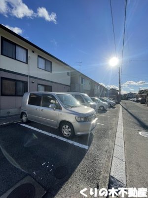 【駐車場】 | カサ・グランディス | 駐車スペースもあります