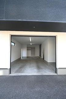 【駐車場】 | ガレージハウスヤナセ