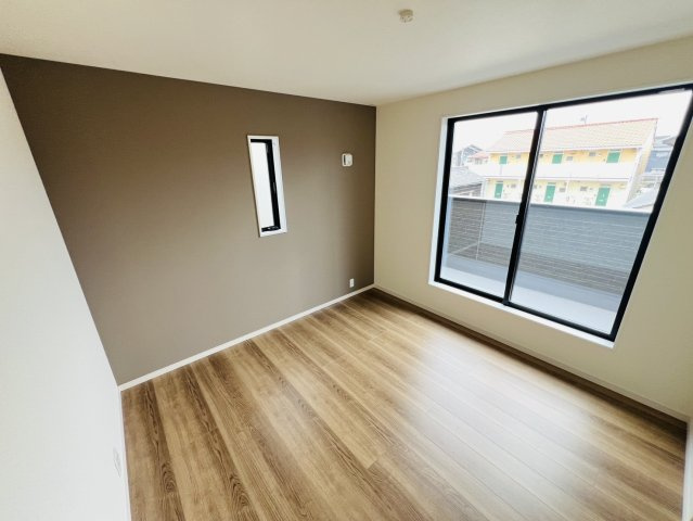 碧南市住吉町4丁目70-2『仲介手数料無料』新築戸建ての洋室