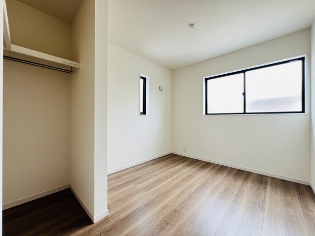 碧南市住吉町4丁目70-2『仲介手数料無料』新築戸建ての洋室