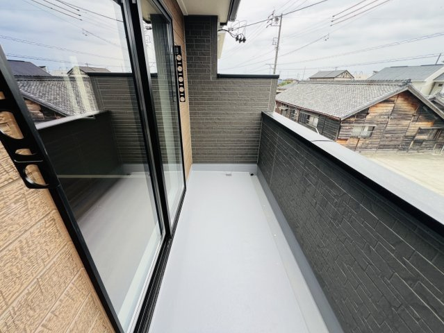碧南市住吉町4丁目70-2『仲介手数料無料』新築戸建てのバルコニー