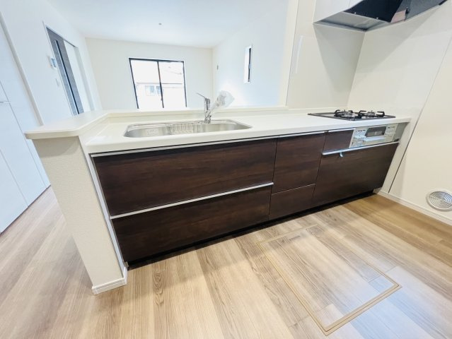 碧南市住吉町4丁目70-2『仲介手数料無料』新築戸建てのキッチン