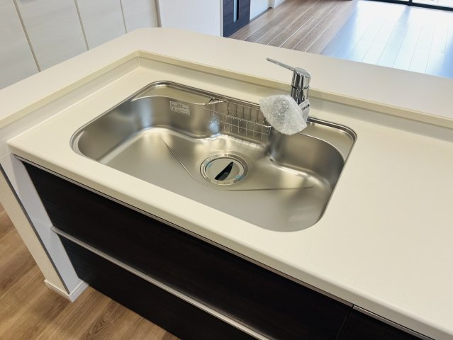 碧南市住吉町4丁目70-2『仲介手数料無料』新築戸建てのキッチン