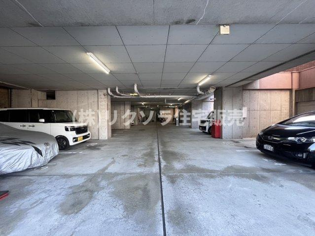 ランフォルセ寝屋川の駐車場|■物件内覧・資金計画相談・住宅ローン相談、リフォーム相談、お問合せ受付中■
※当日・翌日のご内覧、ご相談はお電話でのお問合せがスムーズです！