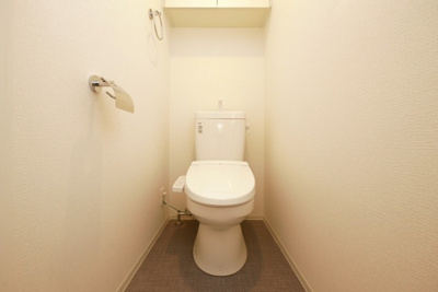 【トイレ】 | セレニテ難波グランデシュッド | ゆったりとした空間のトイレです