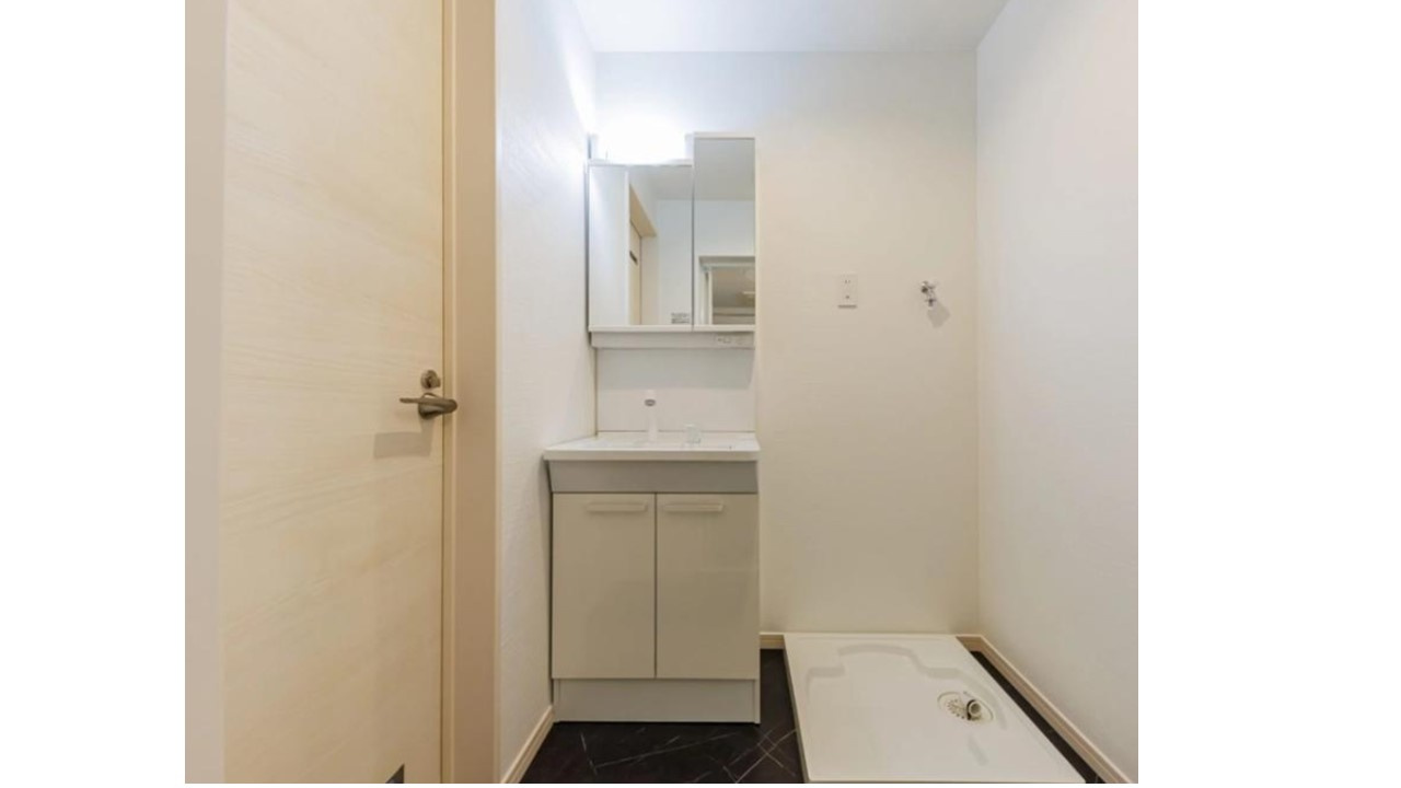 加古川市尾上町口里　築浅アパート　令和5年築　満室稼働中の独立洗面台