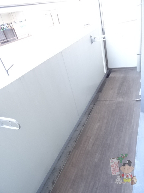 ＴＨＥ　ＭＯＤＥＲＮ　桑田町のバルコニー