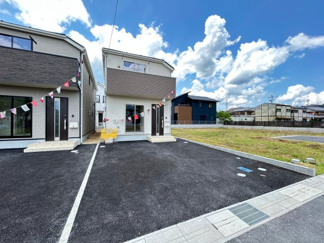 ◆オール電化住宅◆全居室６帖以上の３ＬＤＫ◆並列駐車２台可◆クレイドルガーデン南丹市園部町栄町第１の駐車場|駐車場