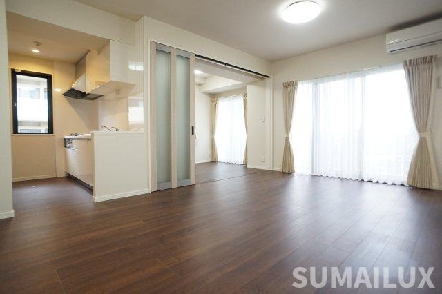熊本市東区神園１丁目の賃貸マンションの居間・リビング