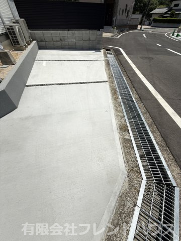 【駐車場】 | 阿品台1丁目戸建