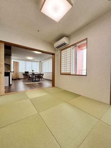 D’グラフォート浜松　D'sTowerの和室|リビングと繋がる和室。くつろぎの空間として、寝室としてお使い下さい。