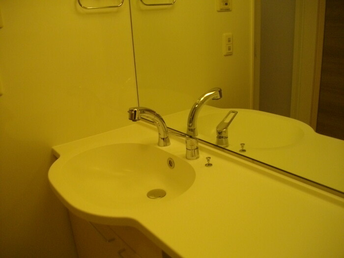 美麗・十日町の独立洗面台|洗髪洗面化粧台