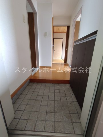 アーバンハイツ　Bの玄関