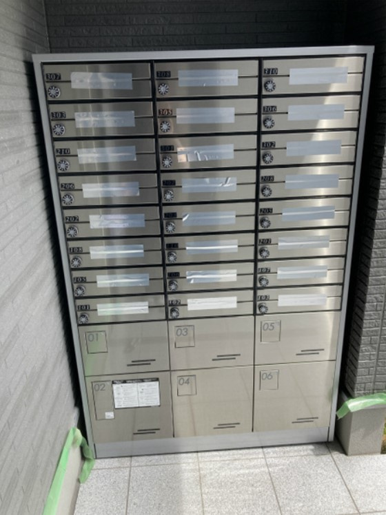 グレイス下総中山のエントランス