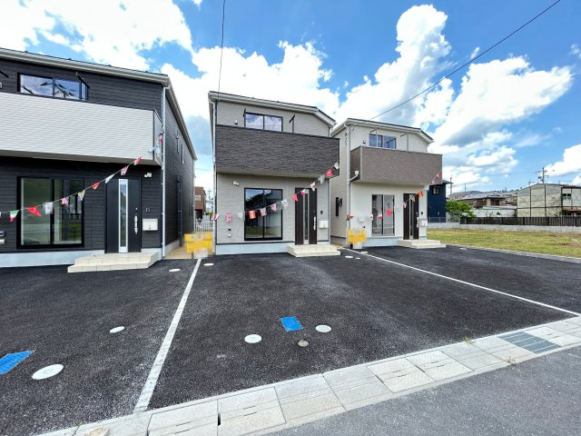 ◆オール電化住宅◆全居室６帖以上の３ＬＤＫ◆並列駐車２台可◆クレイドルガーデン南丹市園部町栄町第１の駐車場|駐車場