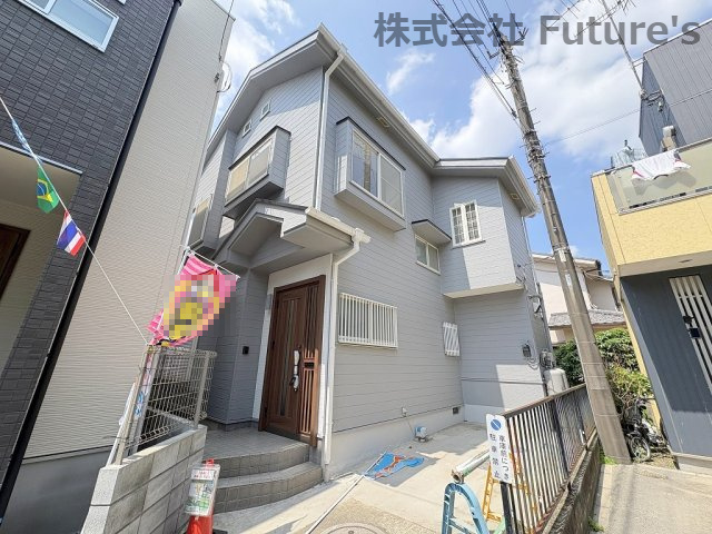 三郷市早稲田6丁目　中古戸建の外観|屋根・外壁塗装済みです