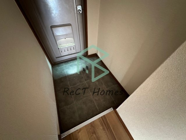 シャトーマキの玄関