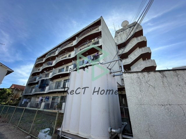 シャトーマキの外観