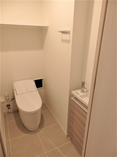 Brun Pilier日本橋のトイレ|５月８日撮影（２０２５年６月１３日竣工・建設中）