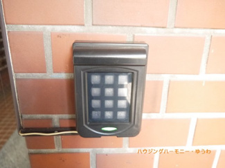 【その他共用部分】 | 夜間オートロックです。