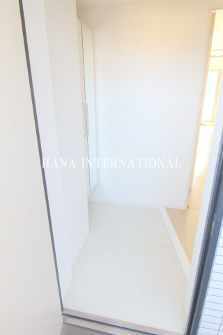 インテリオーラの玄関