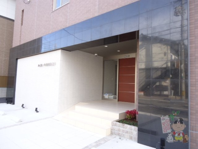 ルミエール岡山駅西口のエントランス