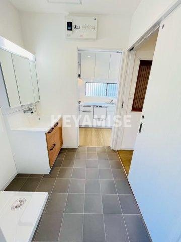 長崎市かき道2丁目戸建の洗面所