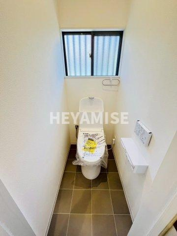 長崎市かき道2丁目戸建のトイレ