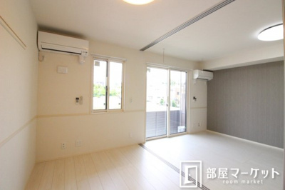 【洋室】 | カーサフェリーチェＥ | 同型タイプ