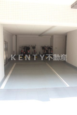 【駐車場】 | ルクレ蒲田 | 車をお持ちの方に嬉しい駐車場付きの物件です