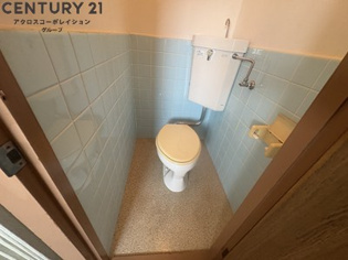 お風呂トイレ別のセパレートタイプです