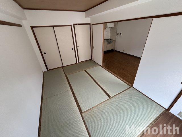 光明池サニーハイツの和室